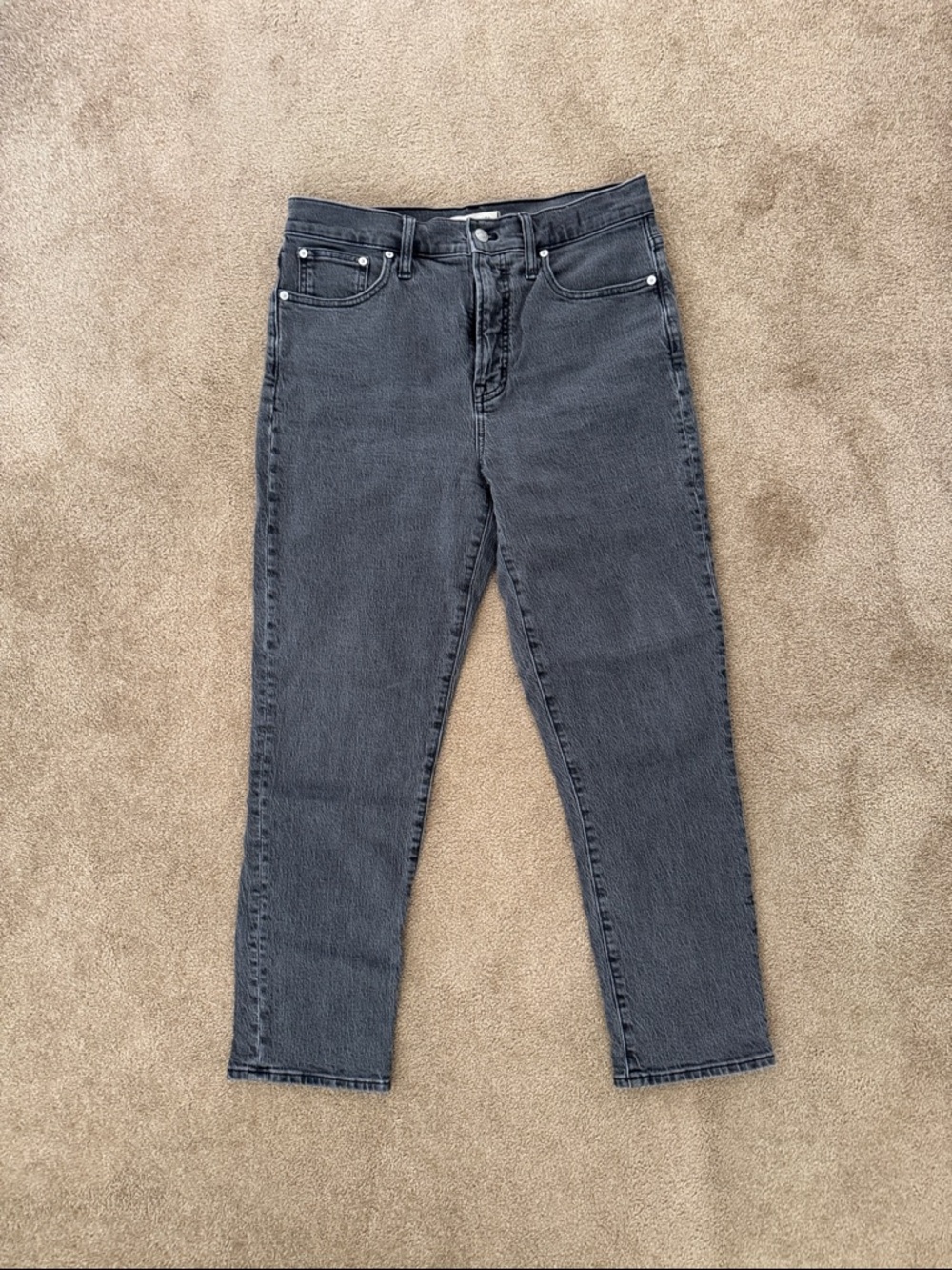 Madewell Straight-Leg High-Rise Jeans in Charcoal